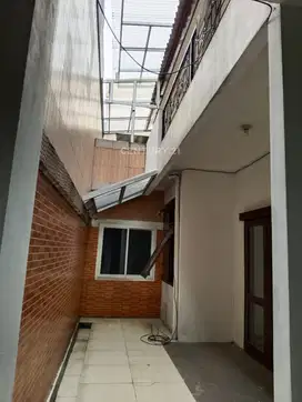 Rumah Murah 2 Lantai Sektor 9 Bintaro Jaya  5286