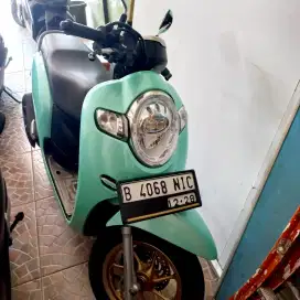 Dijual Cepat Motor Pribadi Honda Matic Scoppy