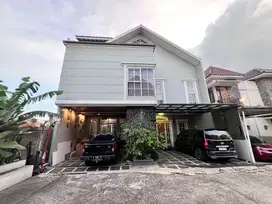 Rumah bagus full furnish ada kolam renang dalam cluster arcamanik Bdg