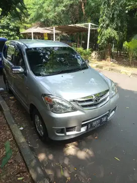 Jual cepat Toyota Avanza g manual 2011 jakarta