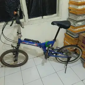 Ternyaman! Sepeda Lipat 20 inch aman di segala medan