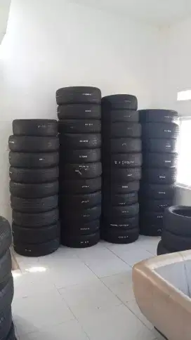 Jual velg dan ban bekas