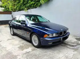 2000 BMW E39 (CBU)
