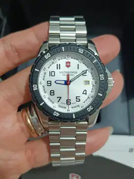 Victorinox Swiss Army Maverick original bekas lengkap box buku