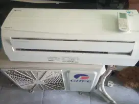 AC Gree 1/2PK Kondisi normal