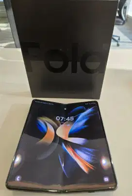 Samsung Z Fold 4 masih bagus harga 7.25jt