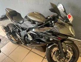 Kawasaki ninja 250 SL ( km rendah )
