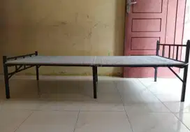Di jual Murah‼️ t4 tidur besi lipat