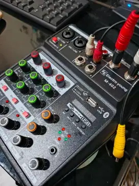 Jual cepat mixer audio bluetooth mini 4 channell