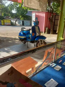 Vespa px exlusif 2 tahun 1990 plat B