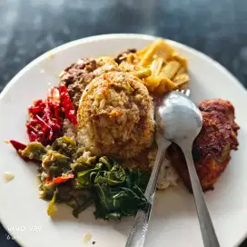 LOWONGAN DIBUTUHKAN KARYAWATI DEPOT WARUNG