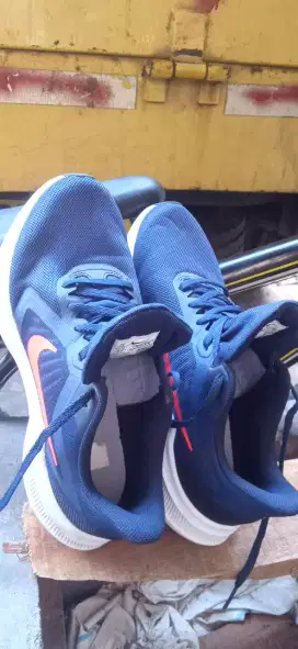 Sepatu Nike dowonshitfter 10  size 42