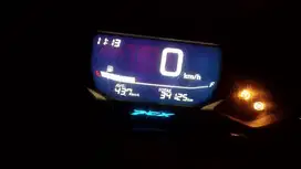 Honda PCX 2022, Merah, pemakaian pribadi.