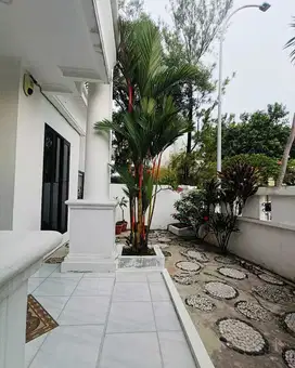 Rumah Selangkah ke BSD Alam Sutera Full Furnished di Villa Melati Mas