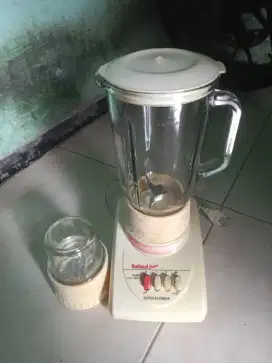Blender gelas kaca