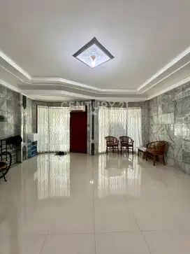 Rumah 2½ Lantai Full Furnished Dan Nyaman Di Kelapa Gading S8807