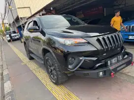 Toyota fortuner VRZ 4x4 th 2016 AT