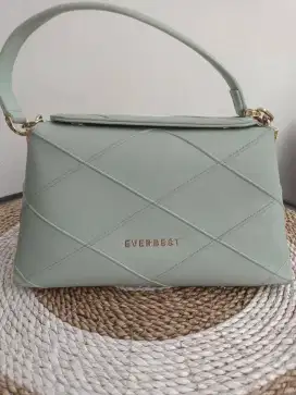 Tas wanita EVERBEST preloved