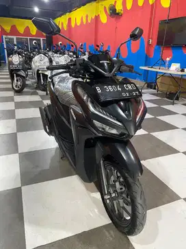 (DP500)  Honda Vario 125 CBS ISS Tahun  2022