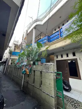 RUMAH KOST UNTUK INVESTASI DIJUAL - CEMPAKA PUTIH