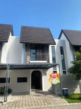 Rumah 2 Lantai Di Amesta Living Surabaya