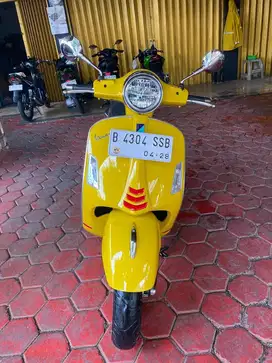 Vespa GTS supersport 150 tahun 2023