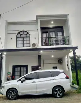 Rumah classic di kelapa dua Depok dekat stasiun KRL Univ Indonesia