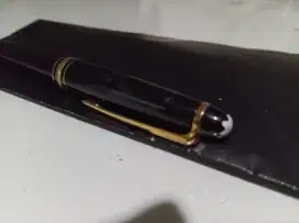 Pulpen mont Blanc warna hitam