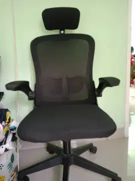 Kursi kantor ori