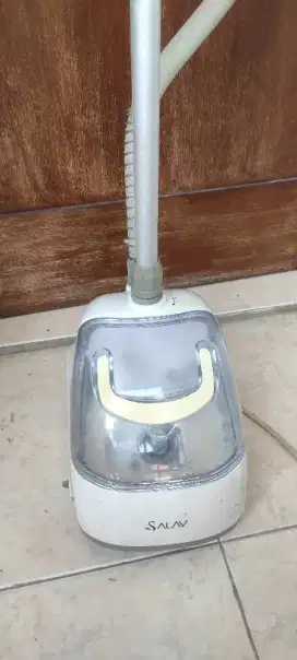 Setrika Uap Salav