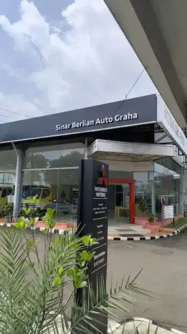 Freelance sales Mitsubishi fuso