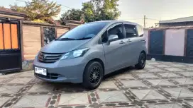 Honda freed PSD