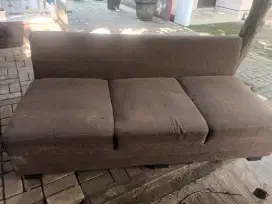 Sofa bekas layak pakai