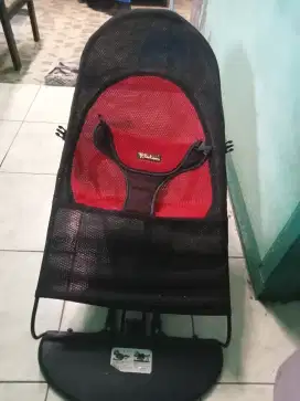 Bouncher ayunan bayi