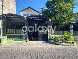Rumah Manukan Surabaya 3 Lantai Lokasi Strategis