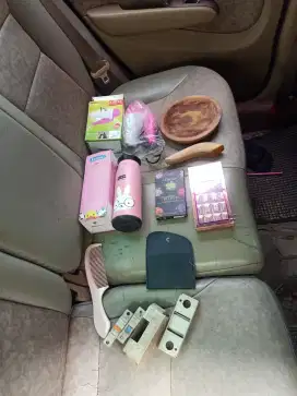Di jual semua barang di dlm foto barang kesenian. Dll wa dan hp