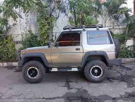 Di Jual Mobil Jeep Daihatsu