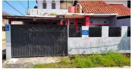 DILELANG Rumah MURAH 2 lantai bagus di Komplek Griya Mitra Posindo