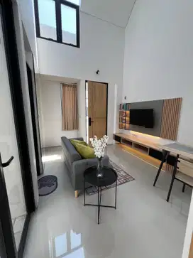 Rumah Cantik Full Furnished di Taman Rahayu