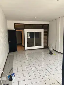Ruko 2,5 Lantai di Ciateul Bandung