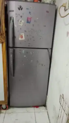 Kulkas 2 pintu rusak