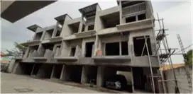 Dijual 8 TownHouse di Menteng Atas!