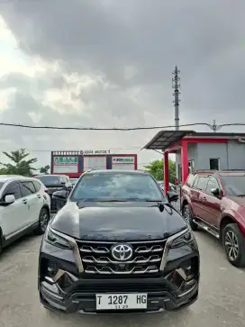 VRZ GR 2021 diesel matic. Km 55rb