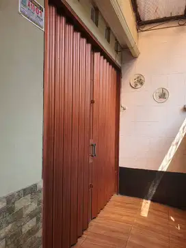 Dijual Cepat Rolling Door kondisi baik terawat ukuran 3 x 3 meter
