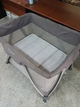 Tempat Tidur Bayi/Box Bayi Nuna Sena Sukomanunggal