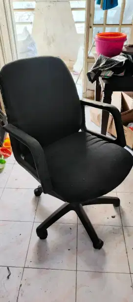 Kursi kantor sandaran hidrolik normal