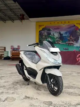 KM 325 Kilo❗️PCX 160 CBS PUTIH TH 2024 Pajak 05-2025 Like New