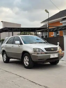 TOYOTA HARRIER GEN 1