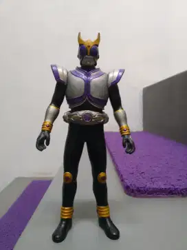 Figure RHS Kamen Rider Kuuga Titan