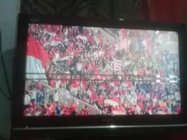 LCD TV Sharp Aquos 32 inci dengan STB MINUS GARIS DAN POLARIS